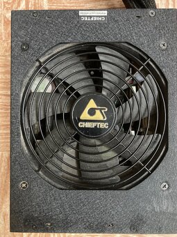 Chieftec GPM-1250C Navitas 1250W 80+ Gold – Výkonný zdroj