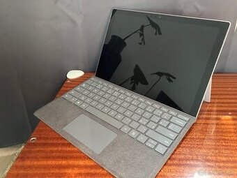 Surface pro 7