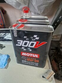 Motul v300 0w20 3x2 litre