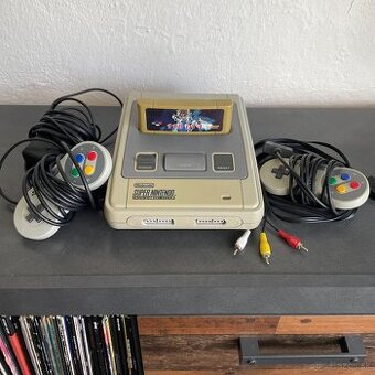 Super Nintendo (SNES) – 16-bitová Retro Herná Klasika