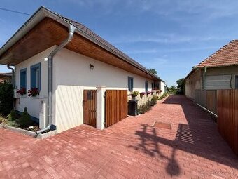 Exkluzívne APEX reality 3i. RD vo Veľkom Cetíne, 1053 m2 poz