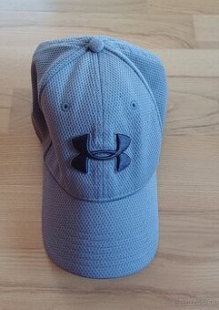 Under Armour šedá