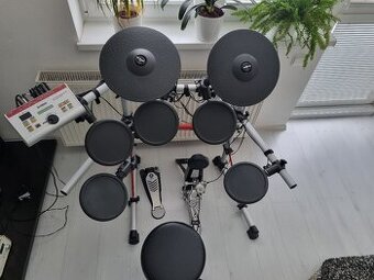 Elektrické bicie Yamaha DTXpress IV