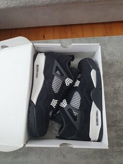 Nike Jordan 4