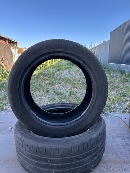 255/45 R19