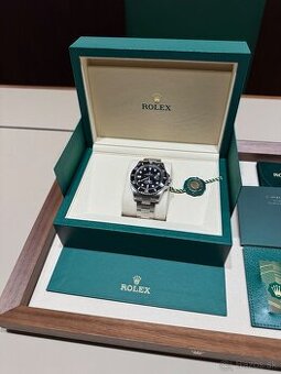 ROLEX SUBMARINER DATE