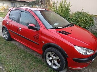 Peugeot 206 a VW Passat B6