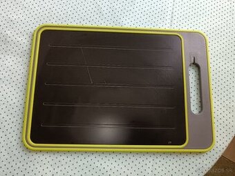 Doska na krajanie s bruskou