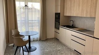 1izbový byt v centre BB