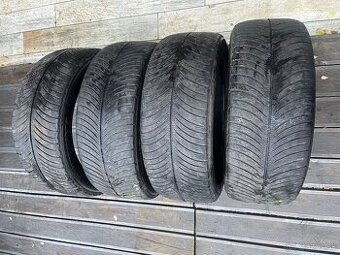 245/45 R19 Michelin Pilot Alpin 5