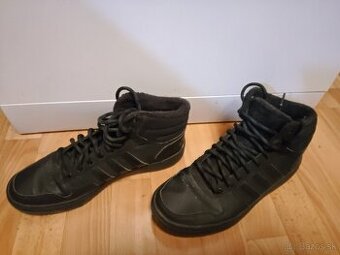 Zateplené vyššie botasky zn.ADIDAS č.44 t.j.9.5 - 30 Eur