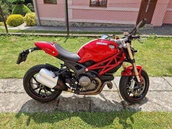 Ducati Monster 1100 EVO