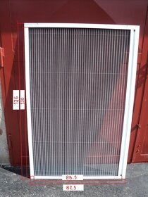 Sieťka na okno, dvere,lampa, demižóny,...