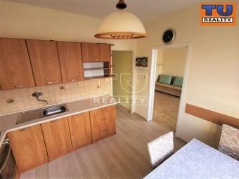 NA PREDAJ 3-IZBOVÝ BYT V DUBNICI NAD VÁHOM S VÝMEROU 68M2