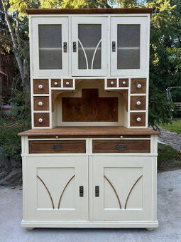 Vidiecky kredenc - K92