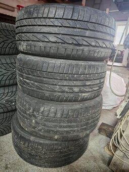 Bridgestone 215/40 r17 letne
