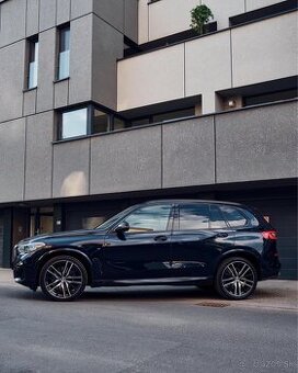 BMW X5 3,0d M packet v bohatej výbave, TOP stav, SR auto.