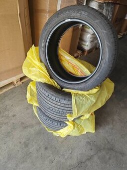 Dunlop 225/50 R18