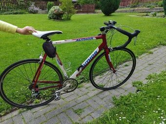 Cestný bicykel AUTHOR