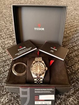 TUDOR Black Bay 41 Monochrome