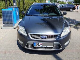 Predam Ford Mondeo ST kombi.