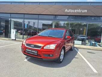 Ford Focus Kombi 1.6 VCT Ghia