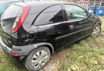 Rozpredám Opel Corsa r.v. 2001 1.7