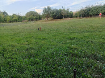 POZEMOK 100M2 PRESTAVLKY