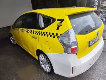 Predám na ND Toyota Prius plus