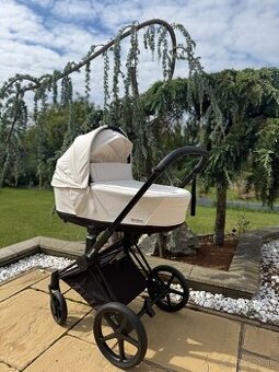 Cybex priam OFF white