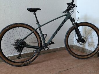 Trek Marlin 7 Gen 3 Keswick 2025 - 1