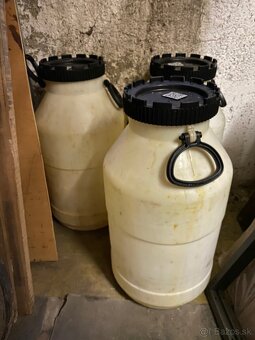 Plastové sudy - barely 50l