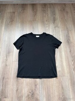 Čierne tričko Reserved