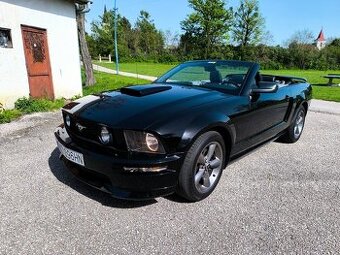 Ford Mustang GT/CS 2007