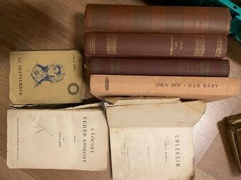 Knihy staré maďarské 3
