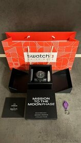 Swatch x Omega Moonswatch Mission To The MOONPHASE Snoopy