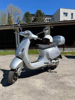 Vespa LX125