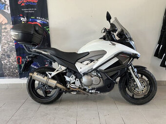 Honda VFR 800 X CrossRunner