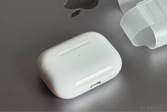 Apple AirPods Pro 2 USB C - nové, rok záruka