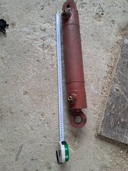 Hydraulický piest