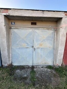 Murovaná Garáž na predaj pod Cintorínom-Trenčín