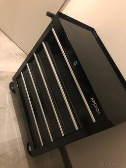 Montážny dielenský vozík čierny.