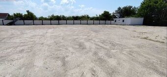 Spevnená plocha, Nové Mesto nad Váhom