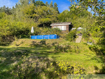 Slnečná kaskádovitá záhrada s chatkou – Bartošova Lehôtka,