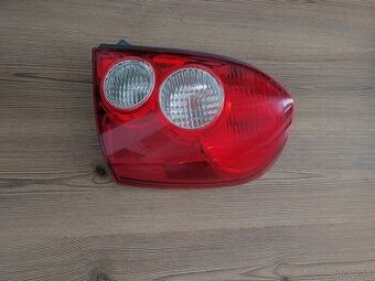 Mazda 323f zadné svetlá
