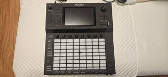 Akai Force Groovebox