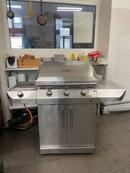 Záhradný plynový gril značky Char-Broil