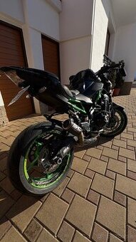 Kawasaki Z900 (2024) po nehode