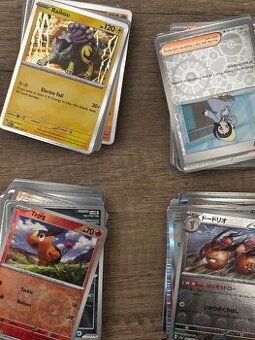 Pokémon Holo a Reverse Holo karty