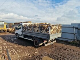 Palivové drevo , odrezky